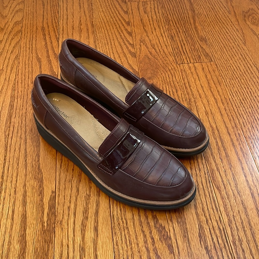 Clarks womens Sharon Gracie shoes size 9